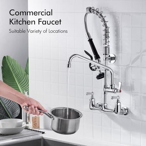 BAGNOLUX pull-out spray head enables thorough pot cleaning and easy reach.