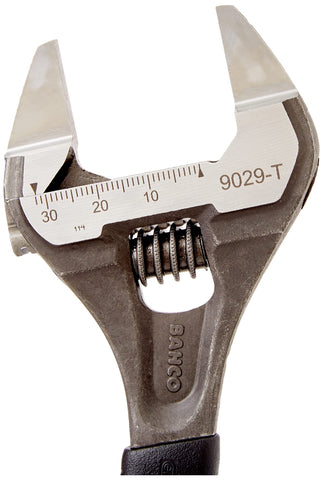Bahco 9029-T chrome finish handle offers comfortable grip during use.