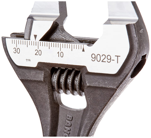 Bahco 9029-T in use in tight spaces enables access to narrow areas.