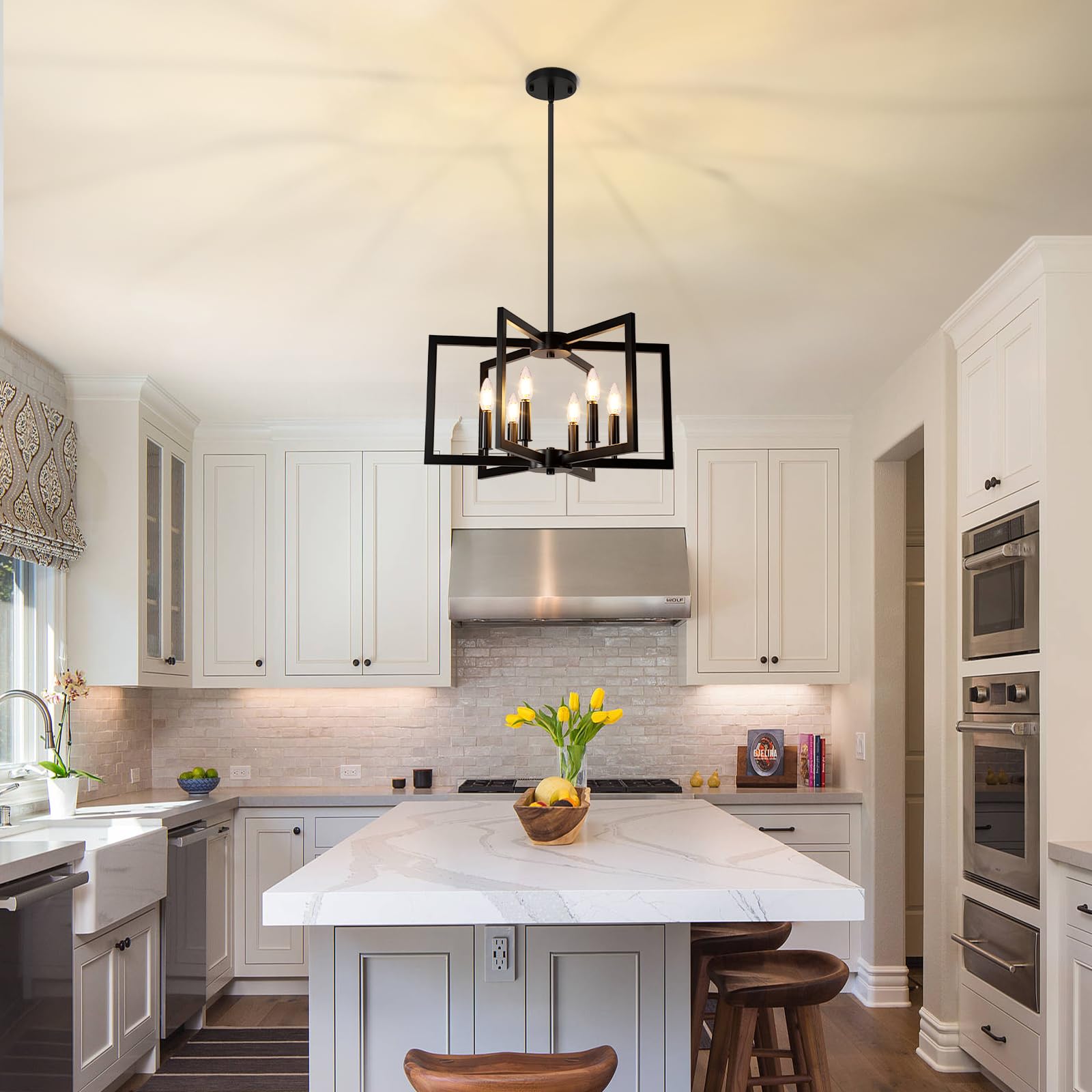 Bairth durable metal chandelier shows rust-resistance and lasting appeal.