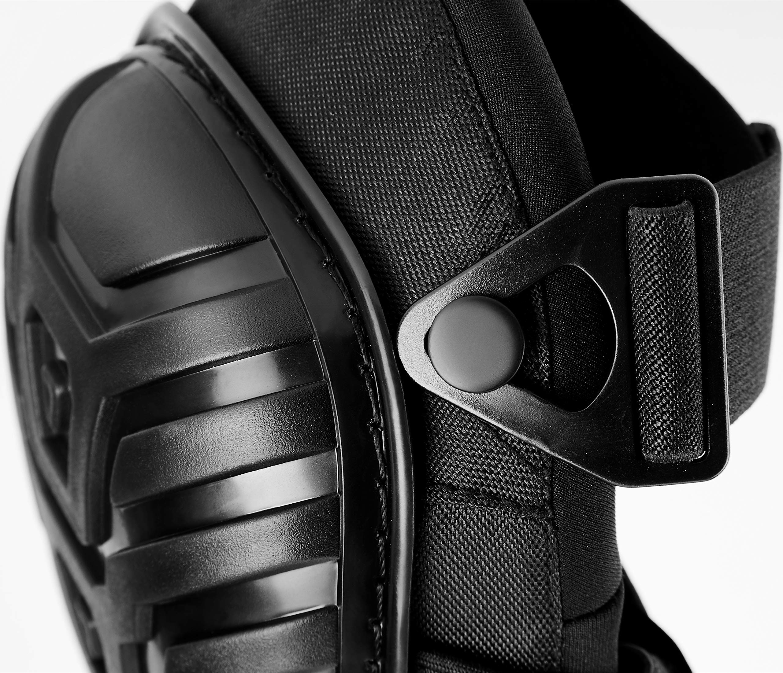 BALENNZ knee pads featuring EVA foam cushion for knee relief.