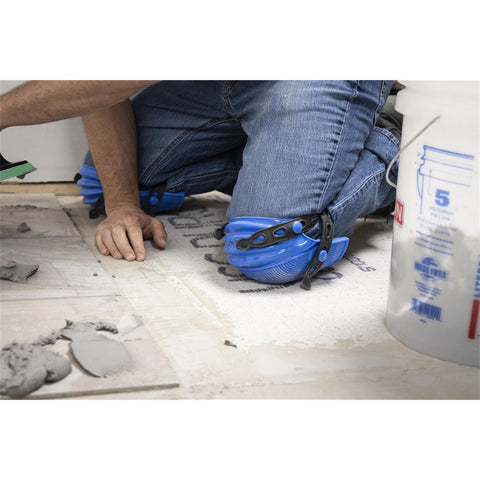 BARWALT USA-made knee pads highlight sturdy construction and quality.