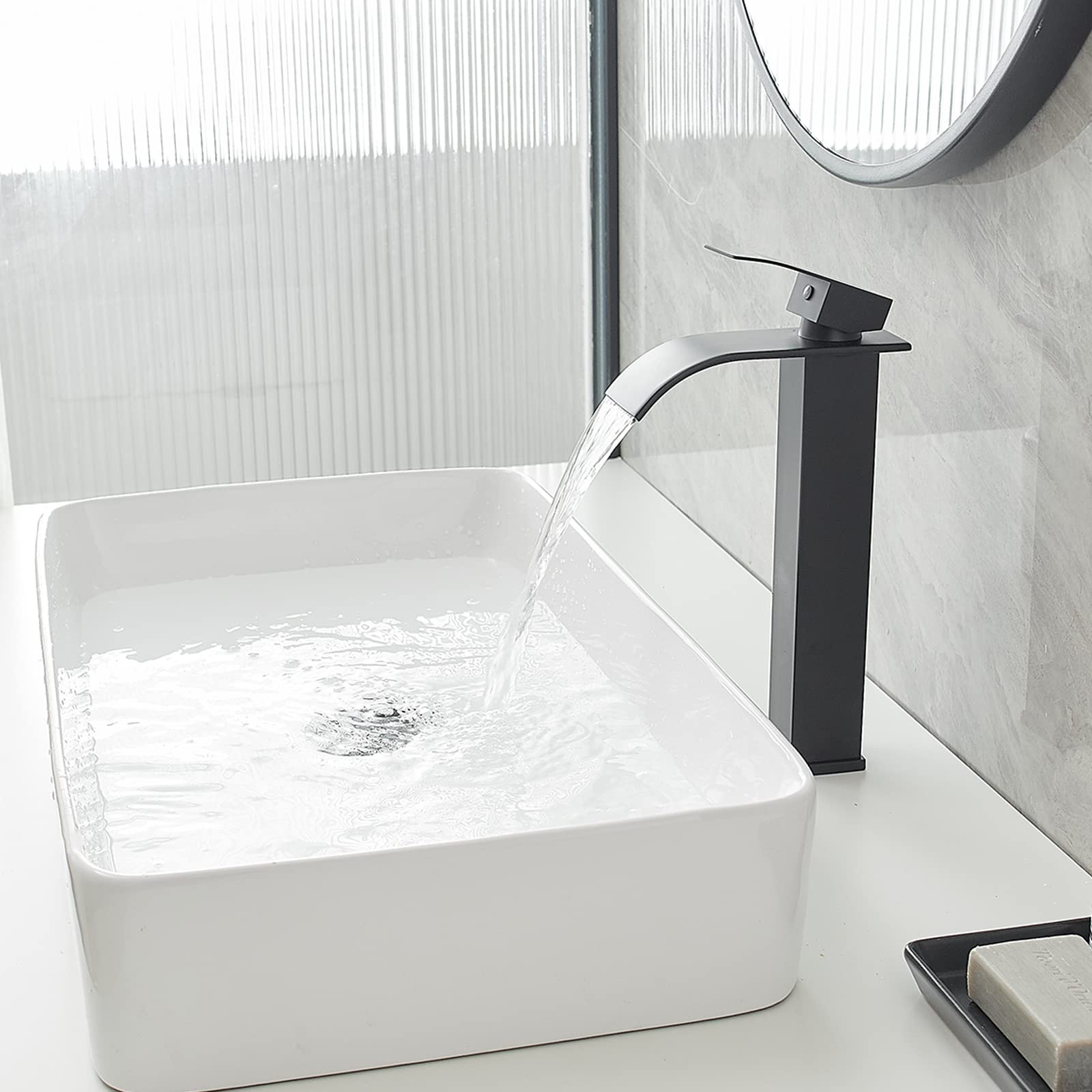 Bathfinesse anti-fingerprint finish keeps the faucet sleek and clean