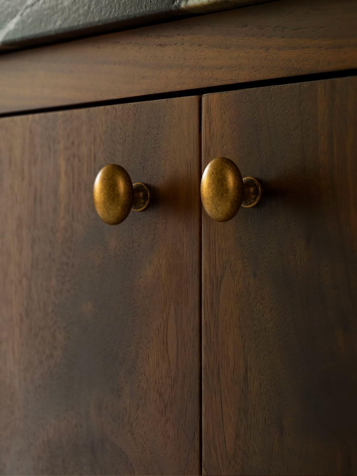 BEILEIOU oval antique brass knob side view with smooth finish for comfortable grip.