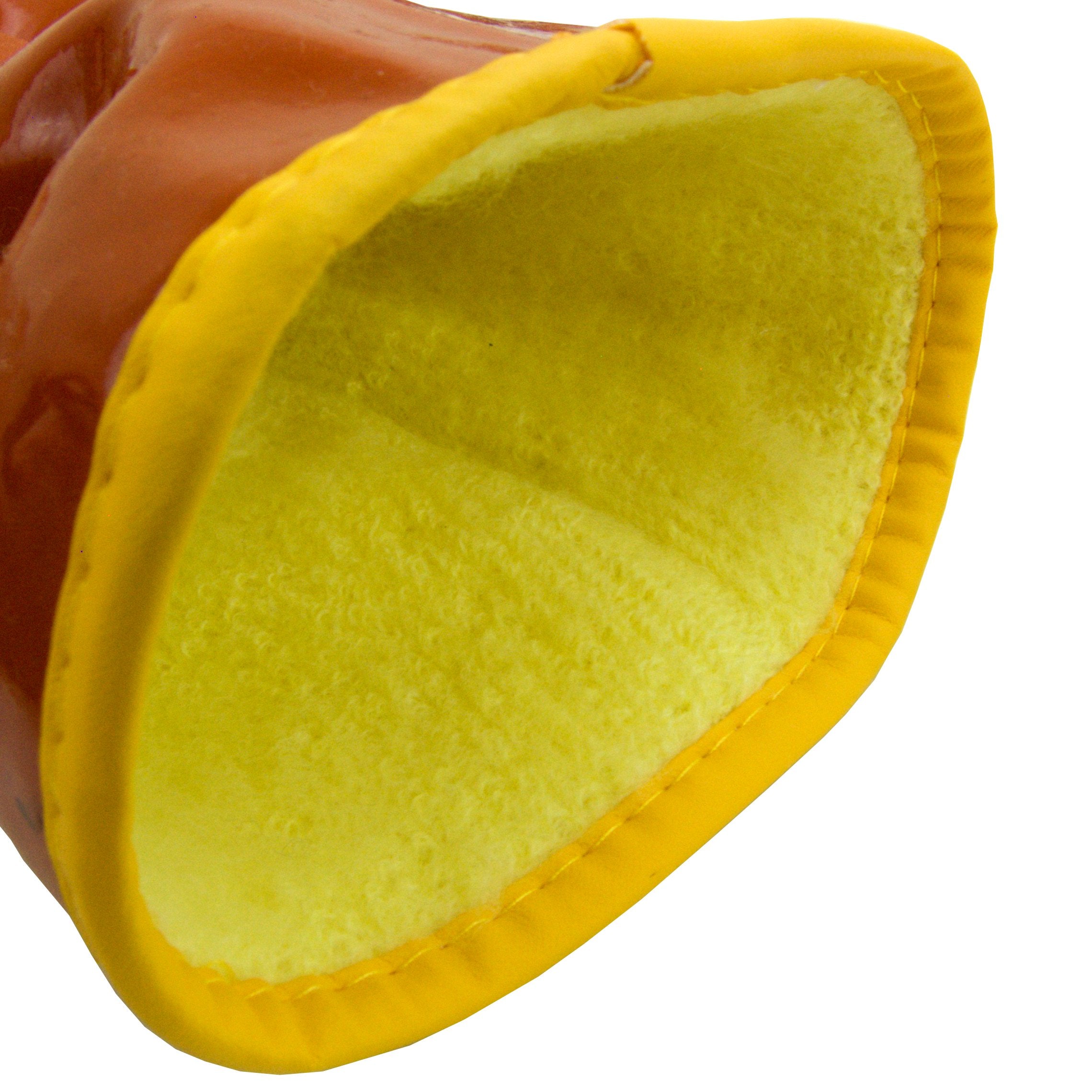 Ergonomic relaxed fit of Bellingham SB4601L reduces hand fatigue during snow removal.