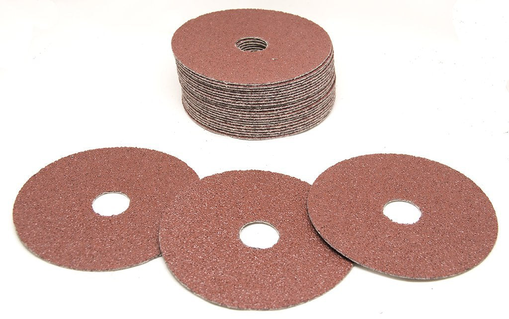 Closeup of aluminum oxide grain on Benchmark Abrasives disc for sharp cutting
