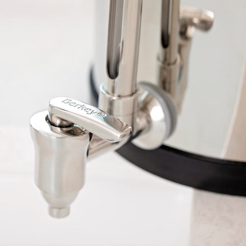 Berkey deluxe 7-inch Water View Spigot shows remaining water level for easy monitoring