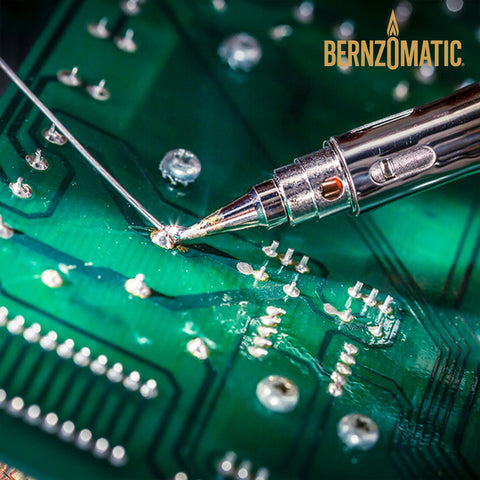 Bernz-O-Matic ST2200T continuous run lock supports longer tasks.