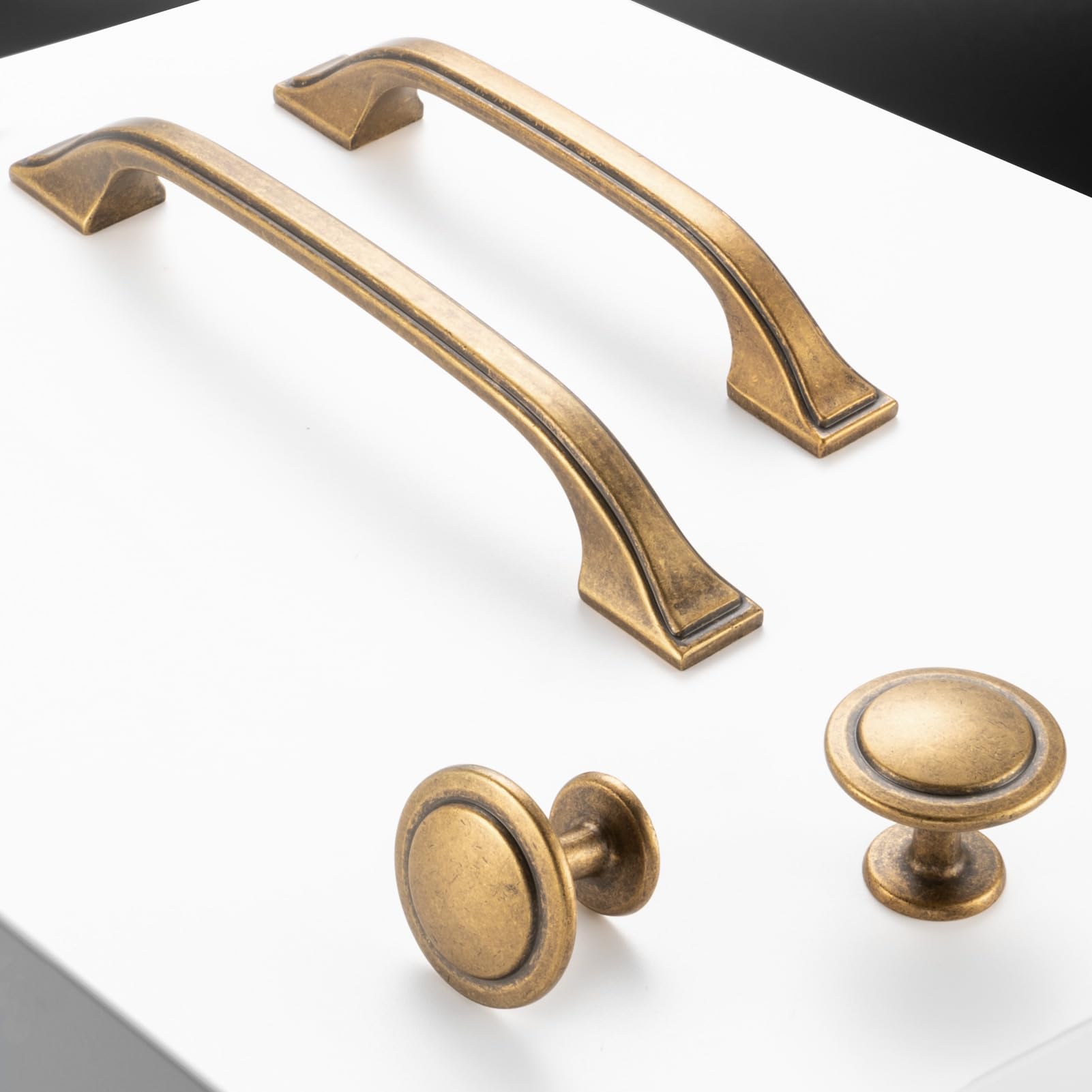 BEROSSA dresser drawers with knobs add classic charm and easy grip.