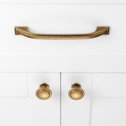 BEROSSA solid metal construction ensures sturdy, long-lasting hardware.
