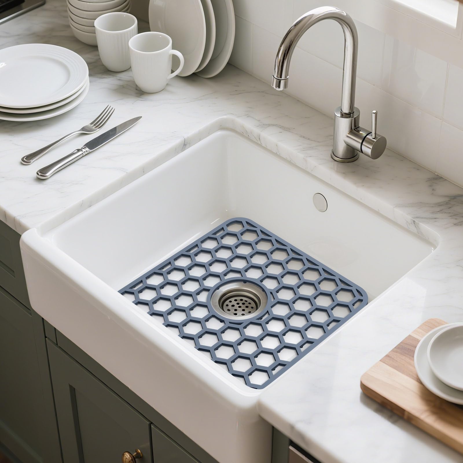 Bestjing neutral color blends with any kitchen style and decor.