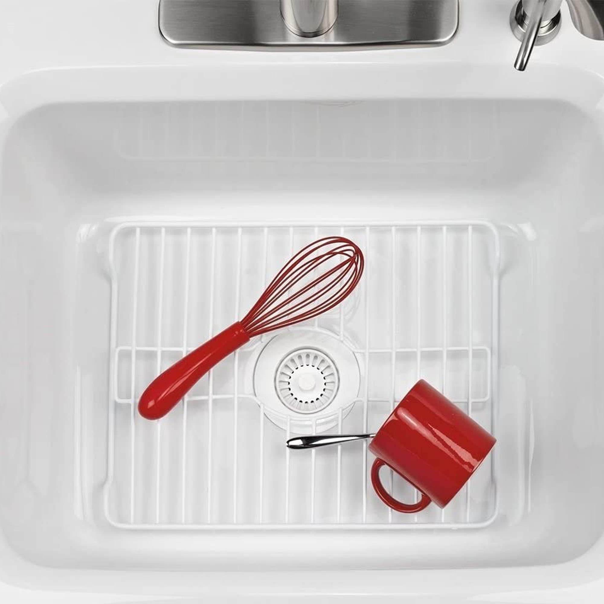 Better Houseware rust-resistant coating keeps the grid looking new with easy cleaning.