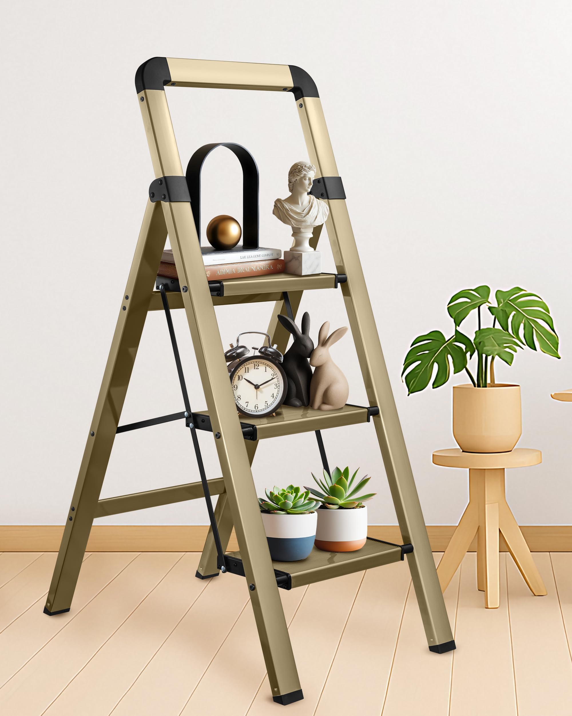 Bibkoke 3-step ladder suitable for indoor and outdoor tasks