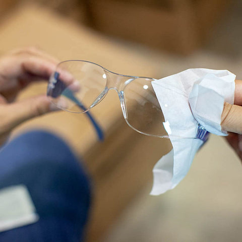 BISON LIFE polycarbonate lenses offer durable impact resistance
