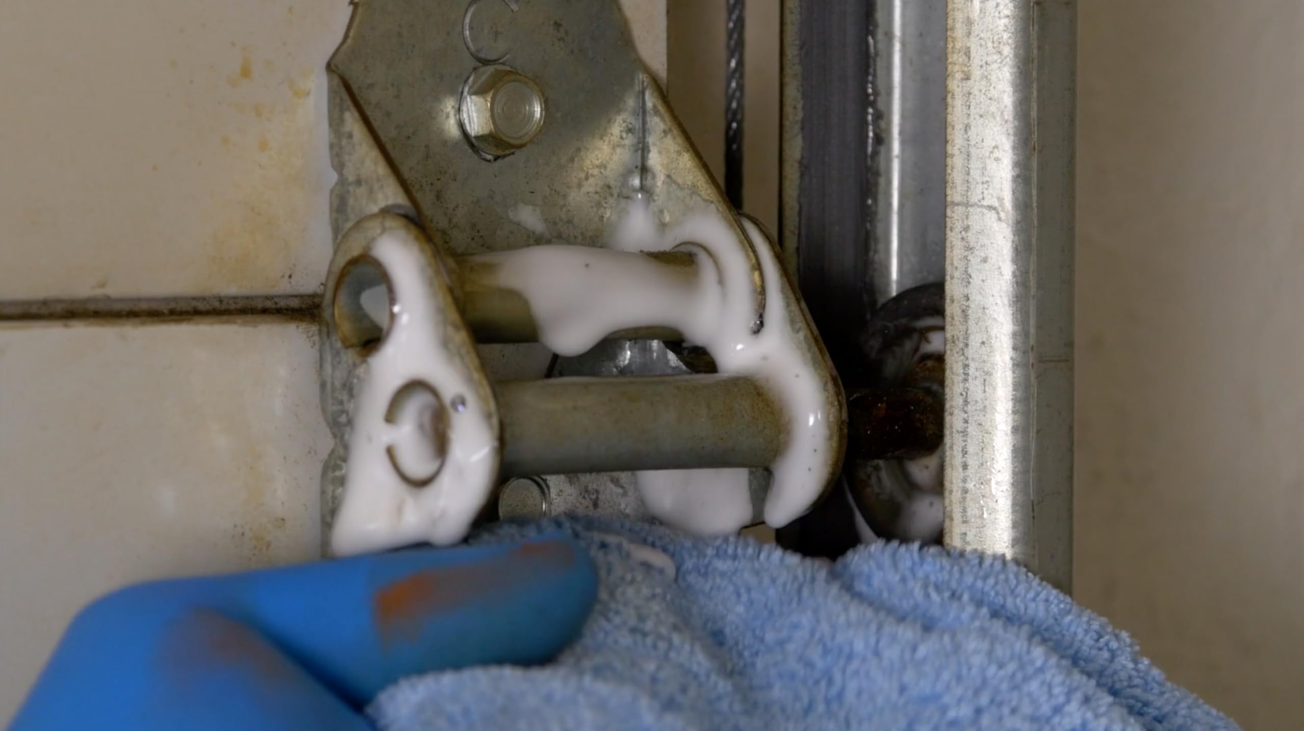 Coat rollers with Blaster for smoother movement and less maintenance.