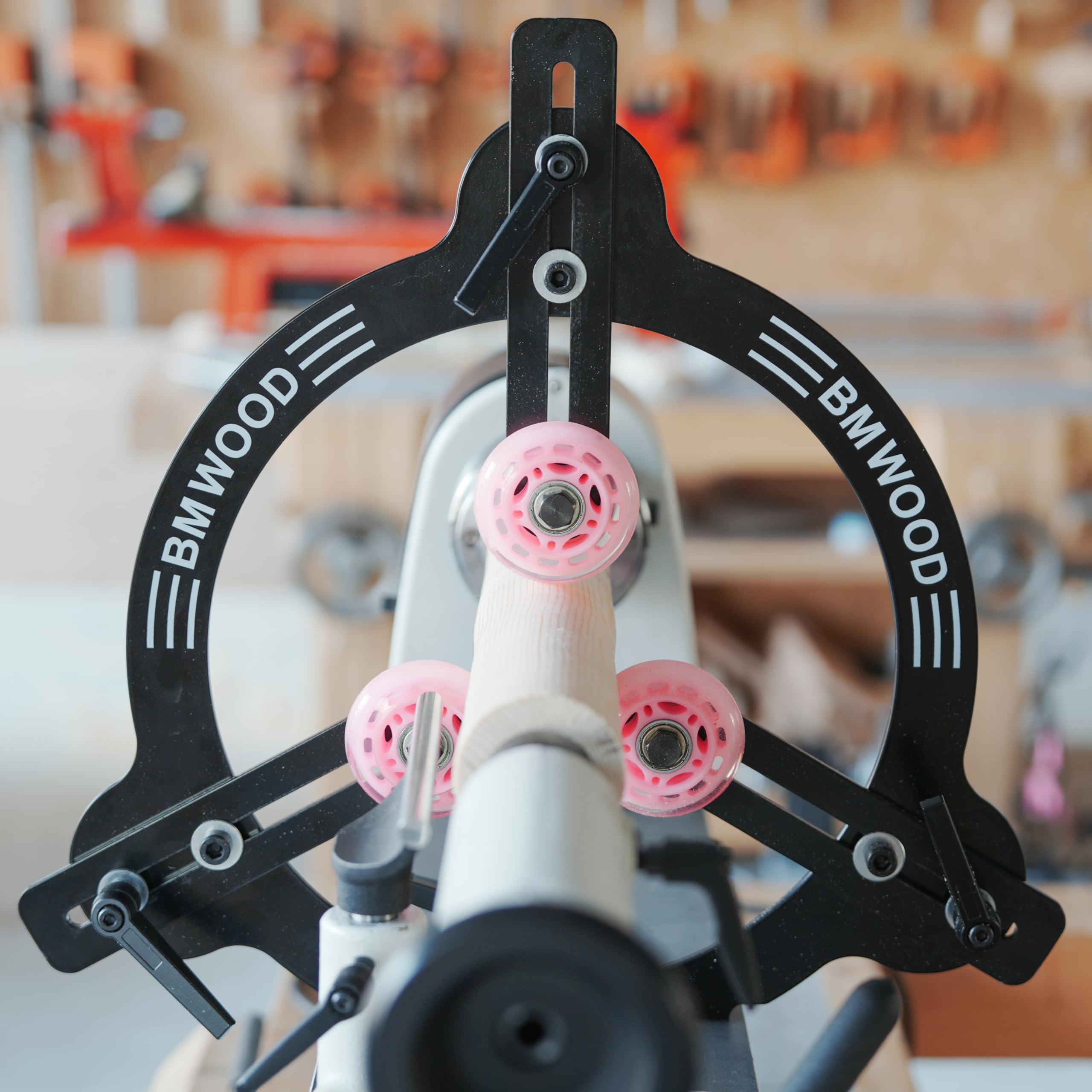 Easy clamp with pre-adjusted guide lock screw for quick, accurate work.
