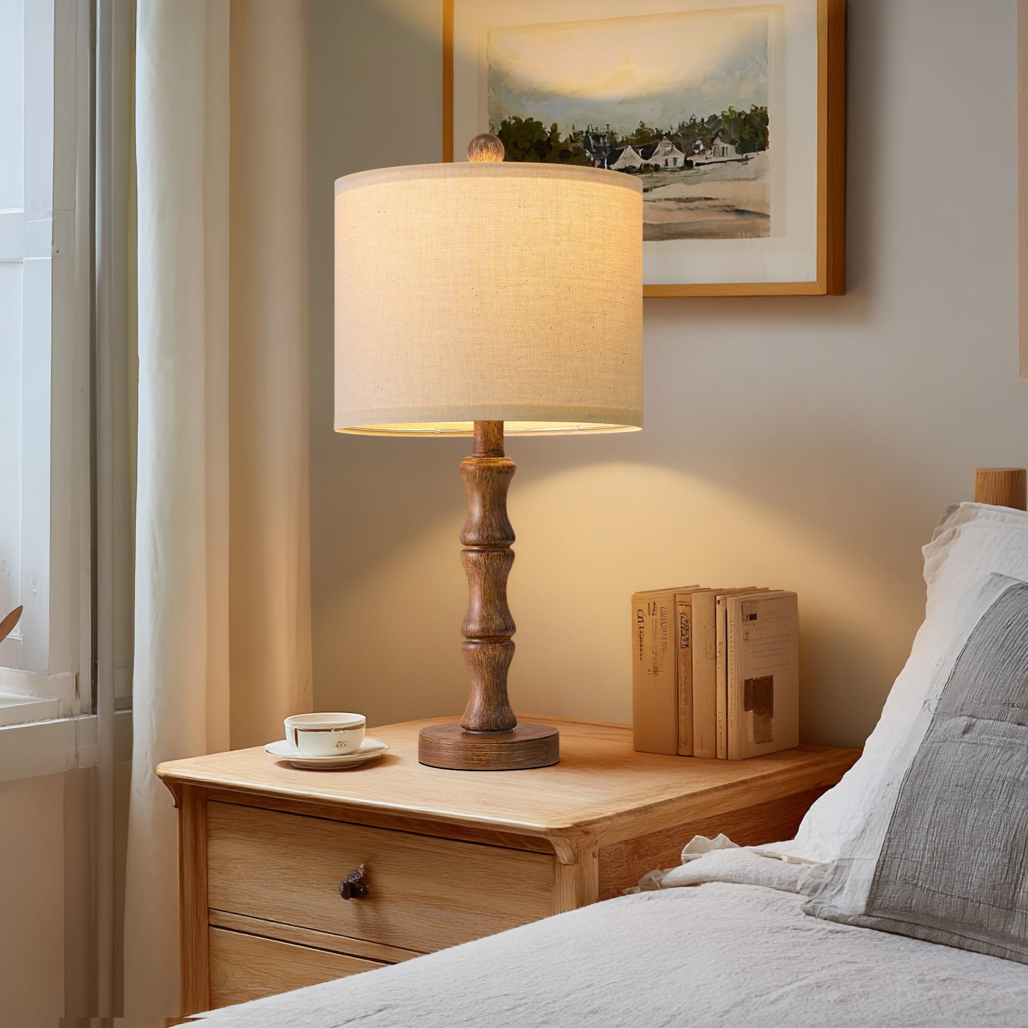 BOBOMOMO linen shade diffuses soft light for relaxed evenings.