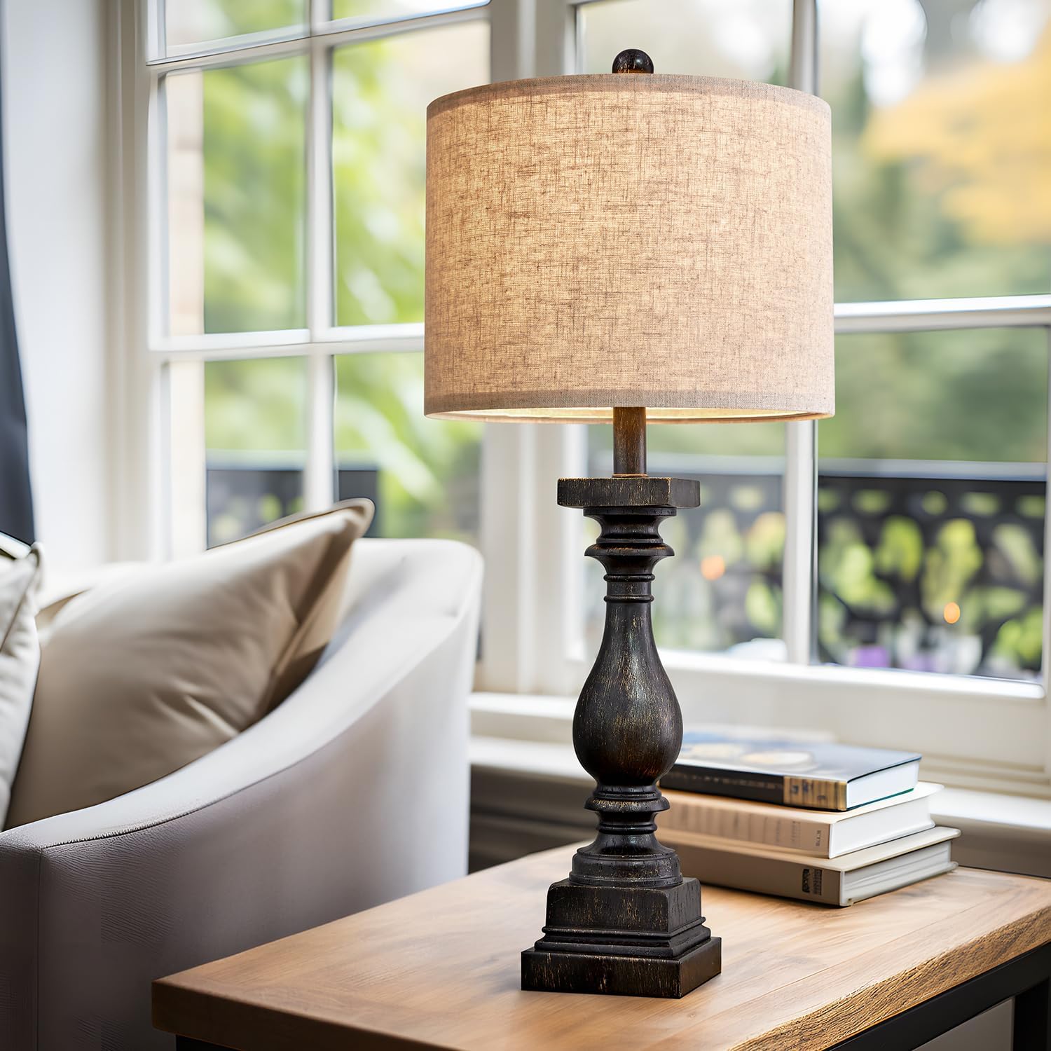 BOBOMOMO living room side lamp complements decor while charging devices.