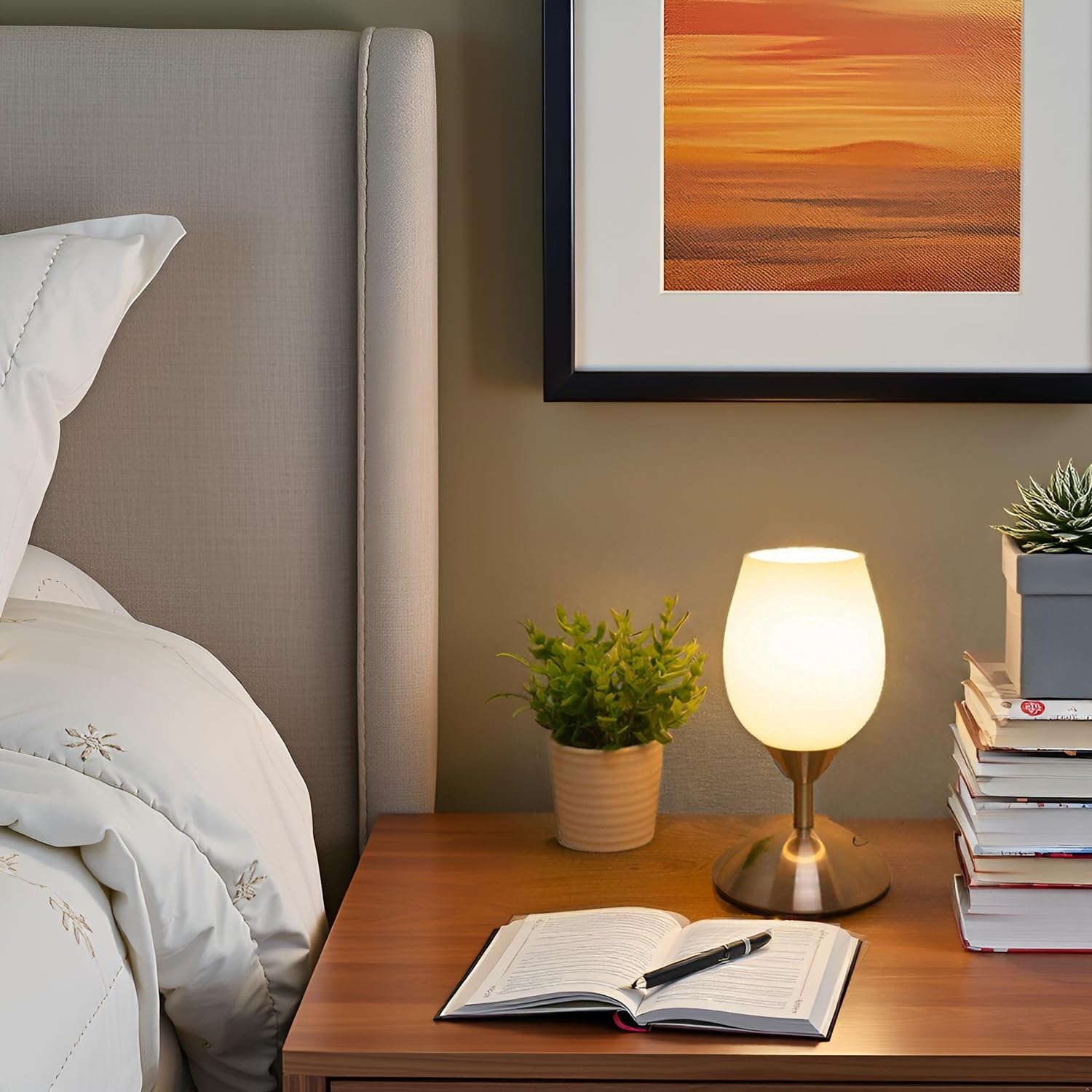 Boncoo gift-ready lamp for stylish, practical gifting.
