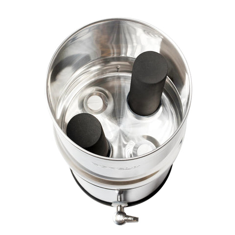 Boroux Foundation stem saver design strengthens the filter’s stem during cleaning and handling.