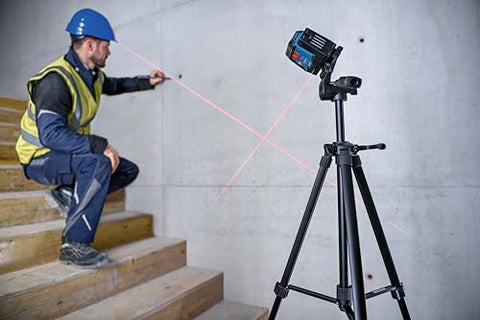 Bosch GLL50-20 battery charging option reduces downtime