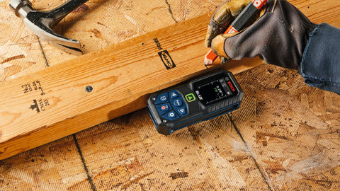 Bosch GLM165-27CGL IP65 rugged housing withstands jobsite conditions