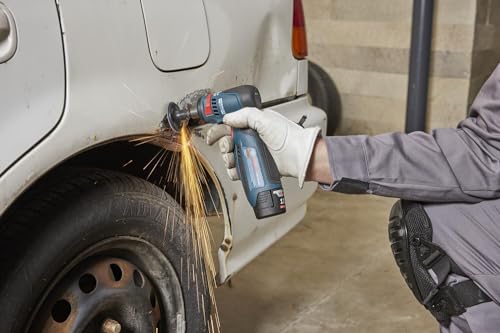 Bosch GWG12V-20SN ergonomic grip offers comfortable grinding sessions.