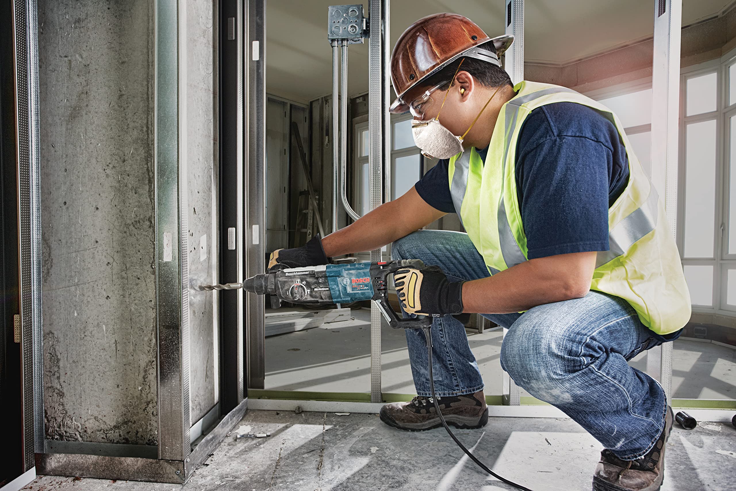 Bosch HC2122 carbide head handles tough concrete loads.