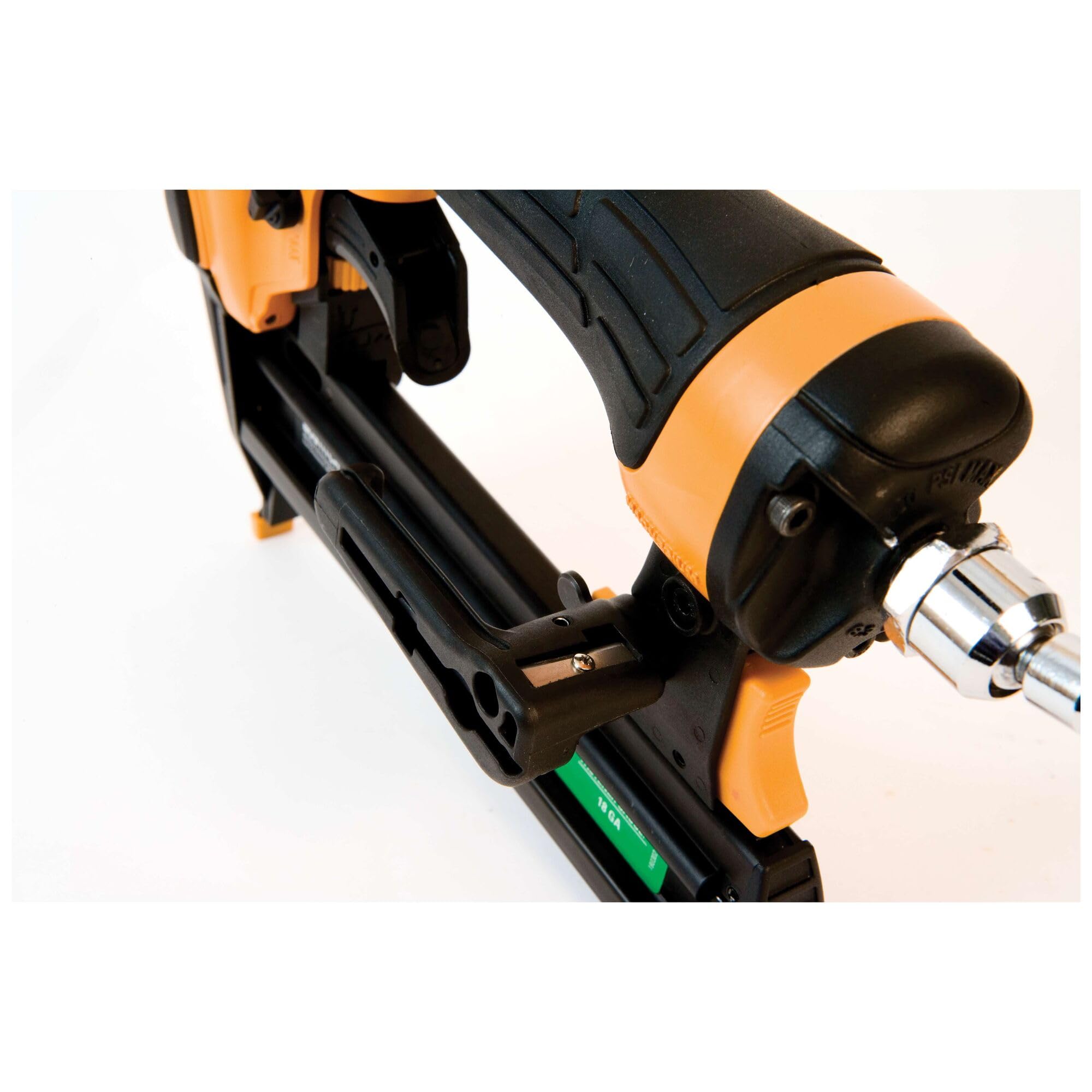 BOSTITCH SX1838K low-nail lockout prevents dry firing and protects workpieces