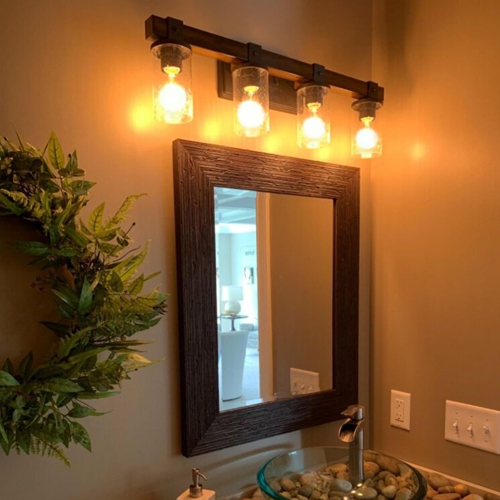 Brtstiun G25 four-pack ideal for vanity mirrors or multiple fixtures.