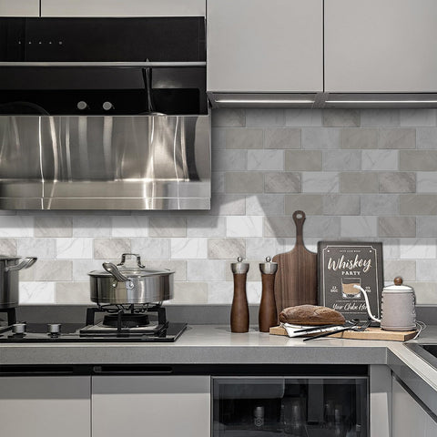 BSABSAQAA crystalline glossy surface enhances light and cleanliness.