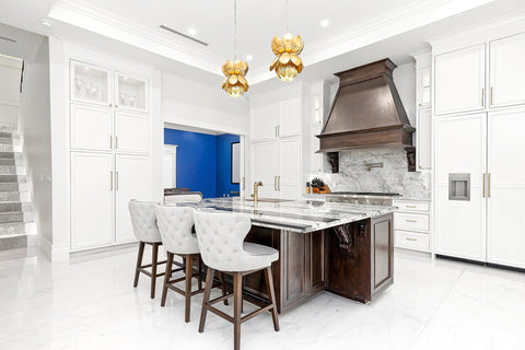 BUILDMART paintable aluminum construction offers design versatility.