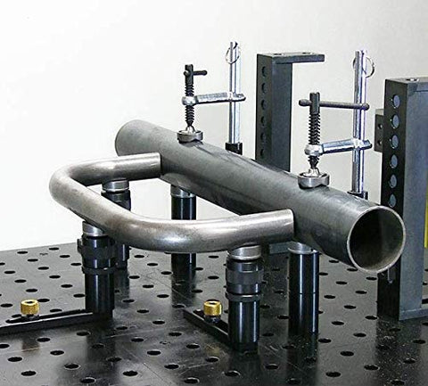 BuildPro Inserta clamp in vertical position offers versatile spacing and leverage.
