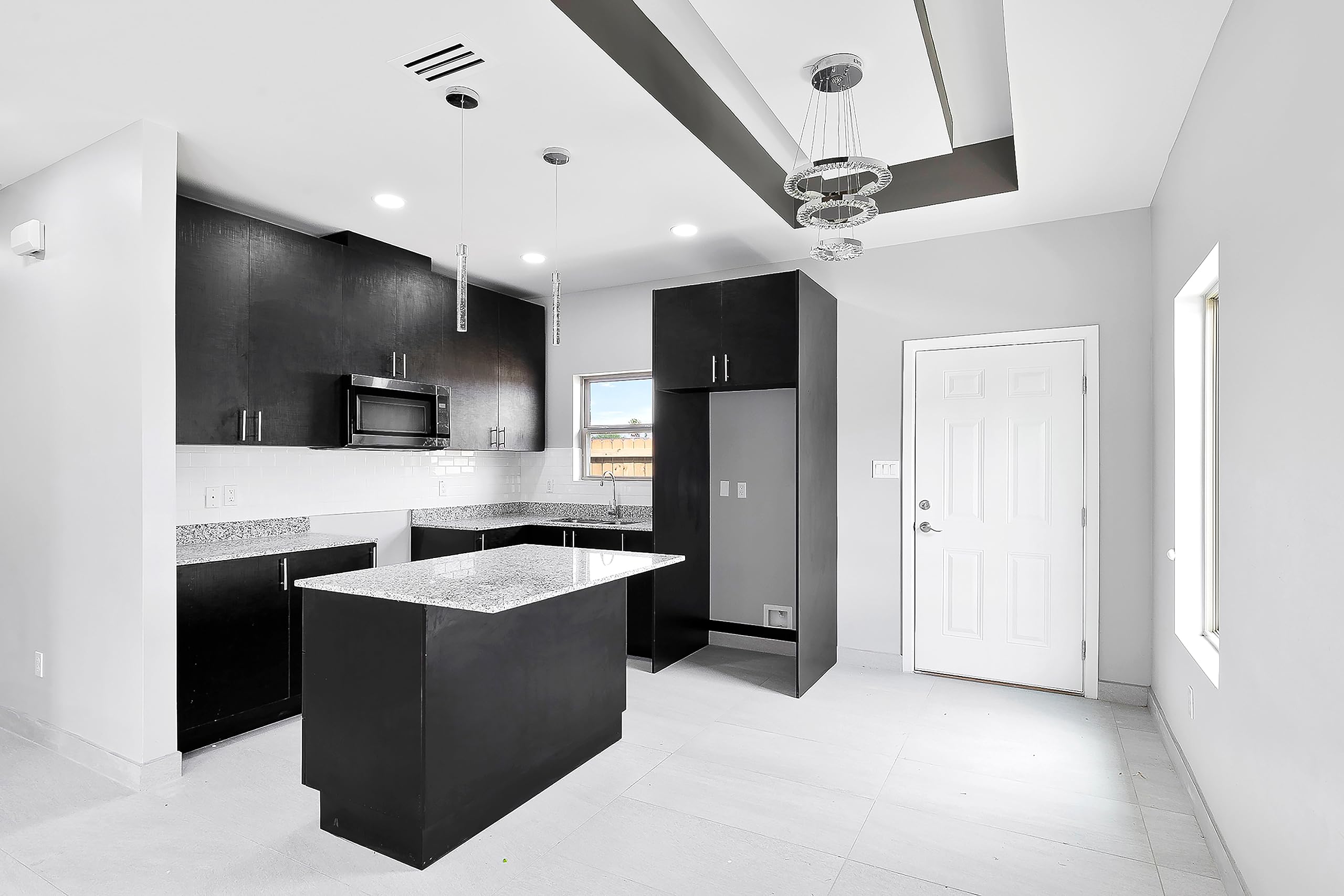 BUILDMART vent cover fits ceilings, walls, and floors for remodeling