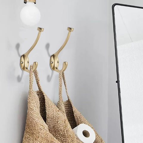 CABDM rust-proof hooks perform well in damp spaces like bathrooms and foyers.
