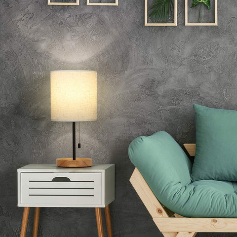 CADUKE pull-chain bedside lamp offering easy control by the bed