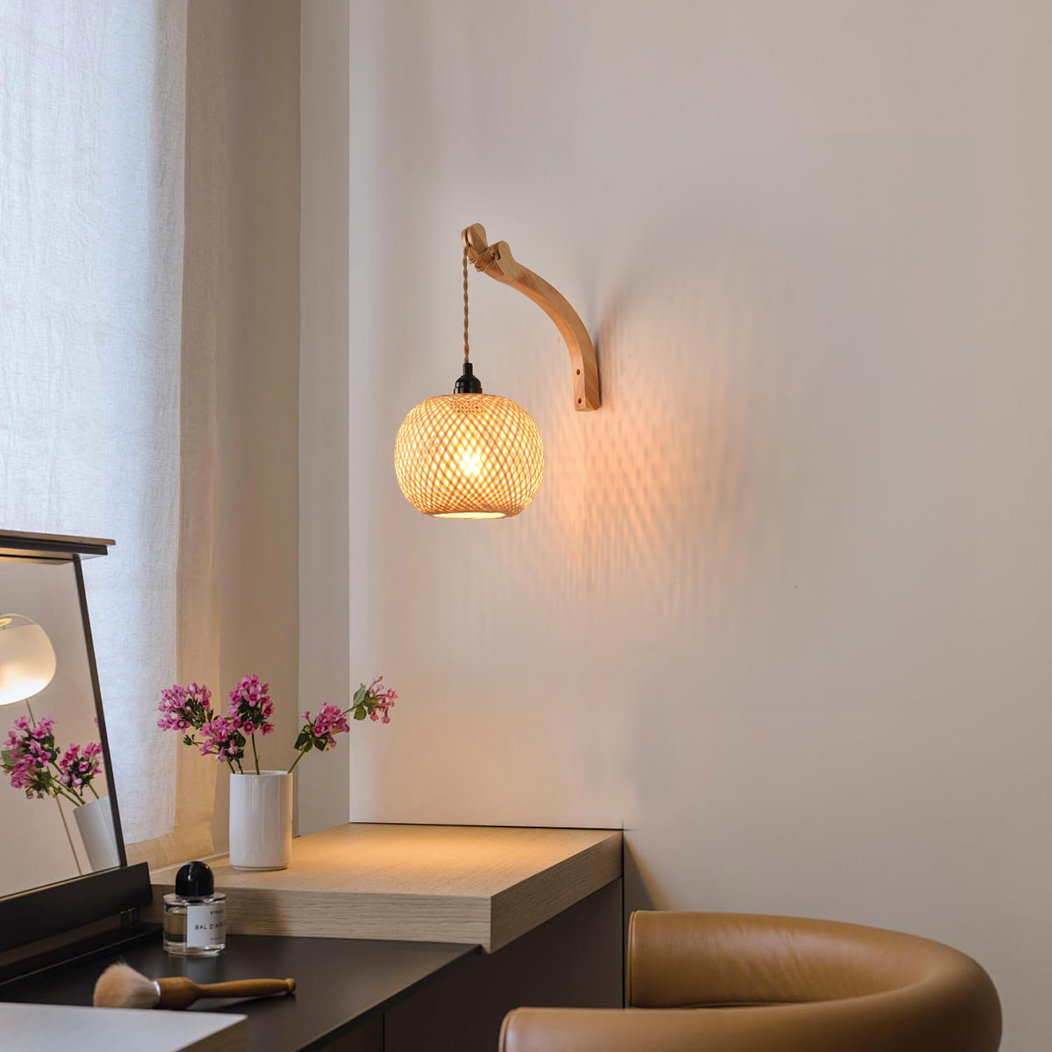 CAFULAM wooden holder detail showcases sturdy support for wall mount style