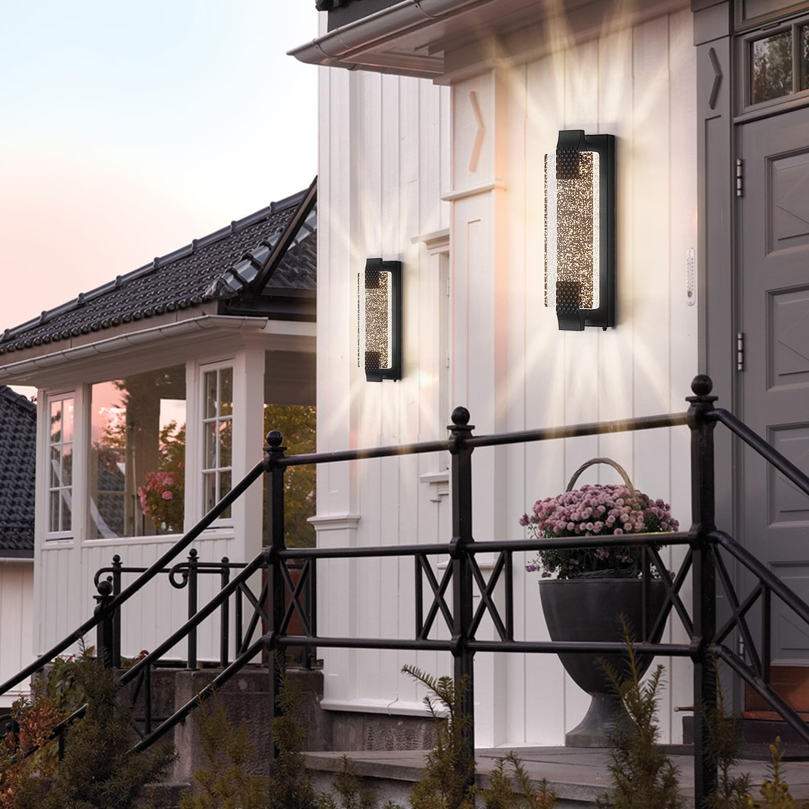 Camuucci 12W LED with 3000K warm light creates comfortable evenings.
