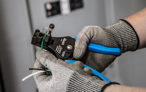 Capri Tools 20010 fast compound strip action boosts stripping efficiency.