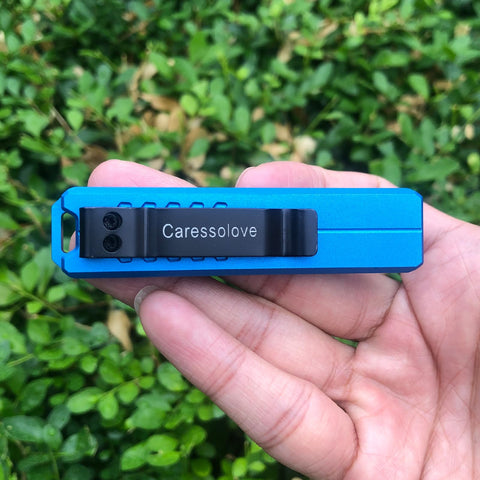 Caressolove razor blades 23-pack supports quick blade changes.