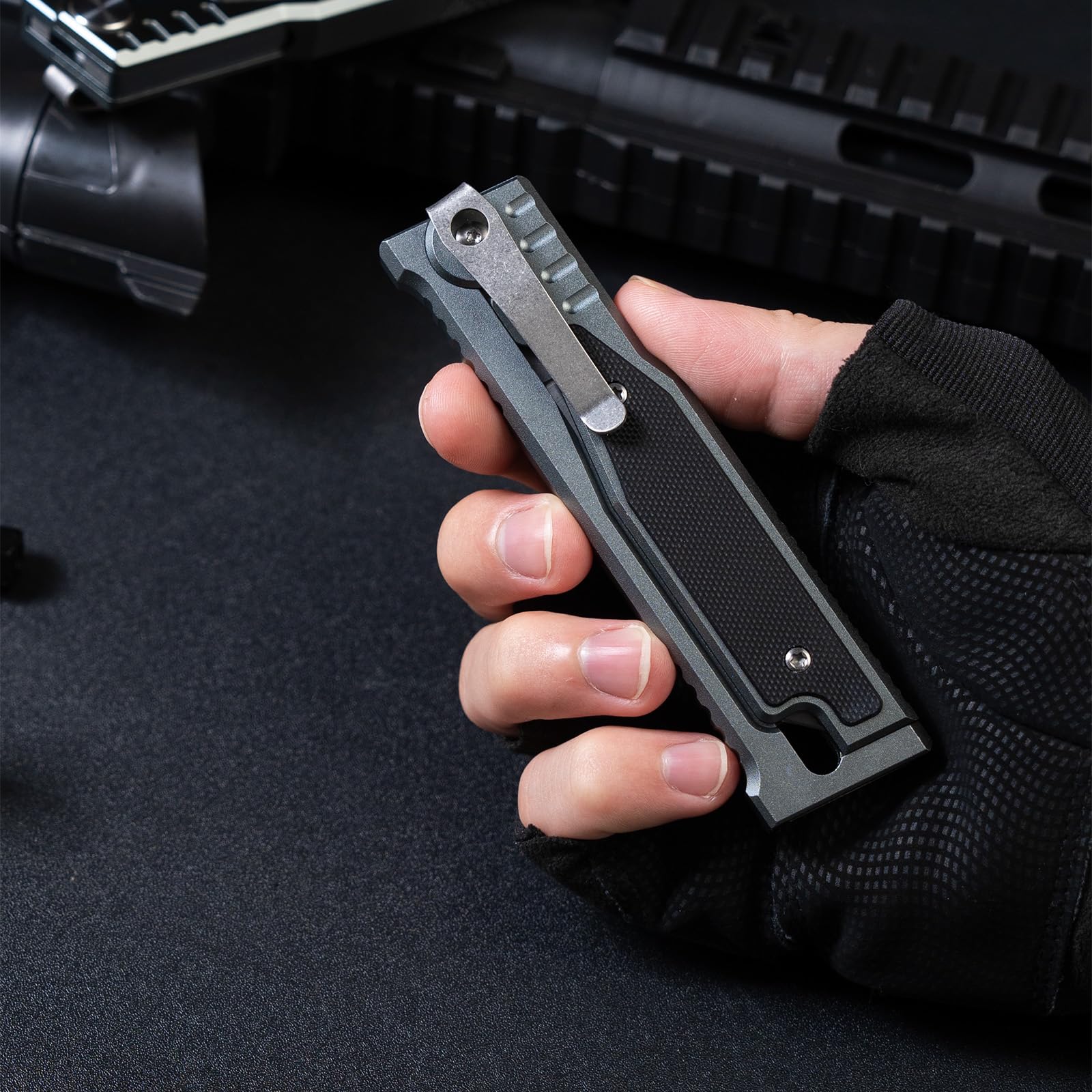 cckk Compact edc knife suitable for camping, hiking, and travel.
