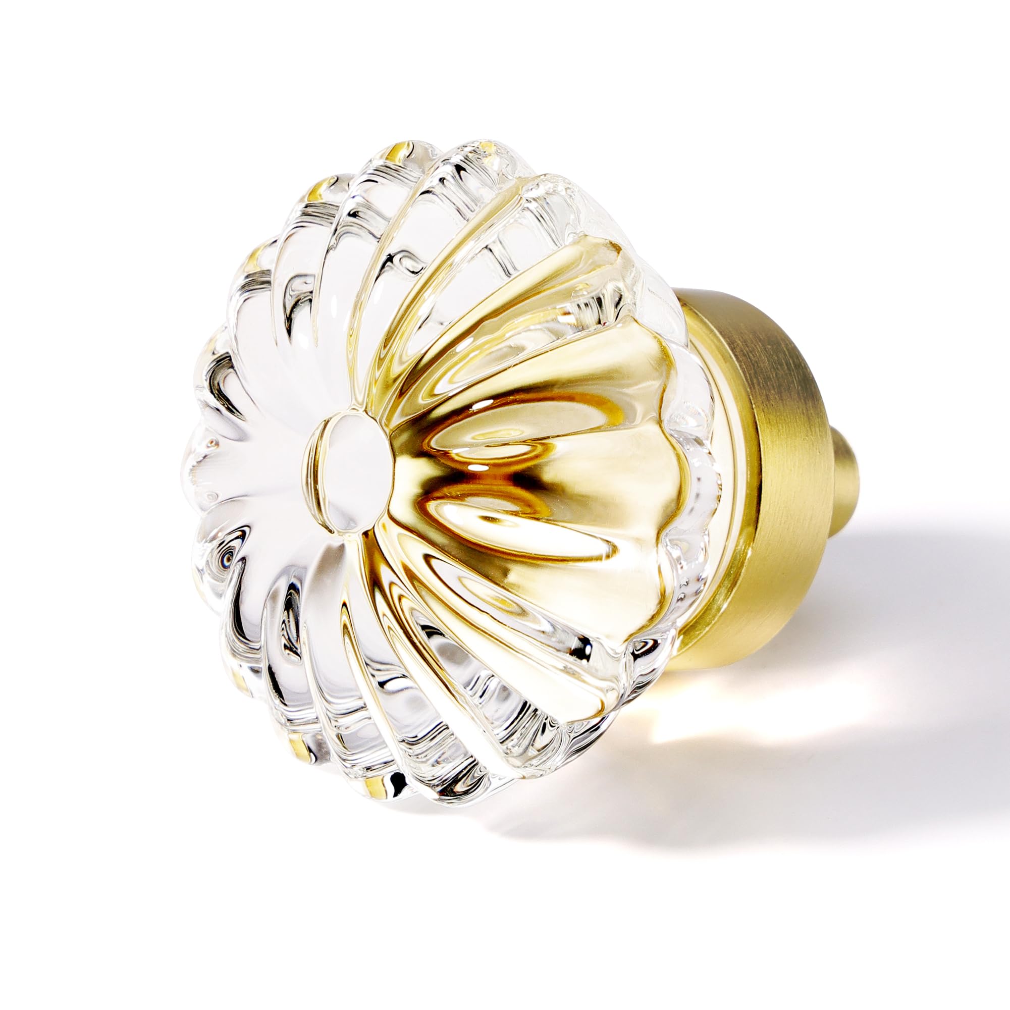CEYMIO kitchen cabinet knob adds brushed gold sparkle.