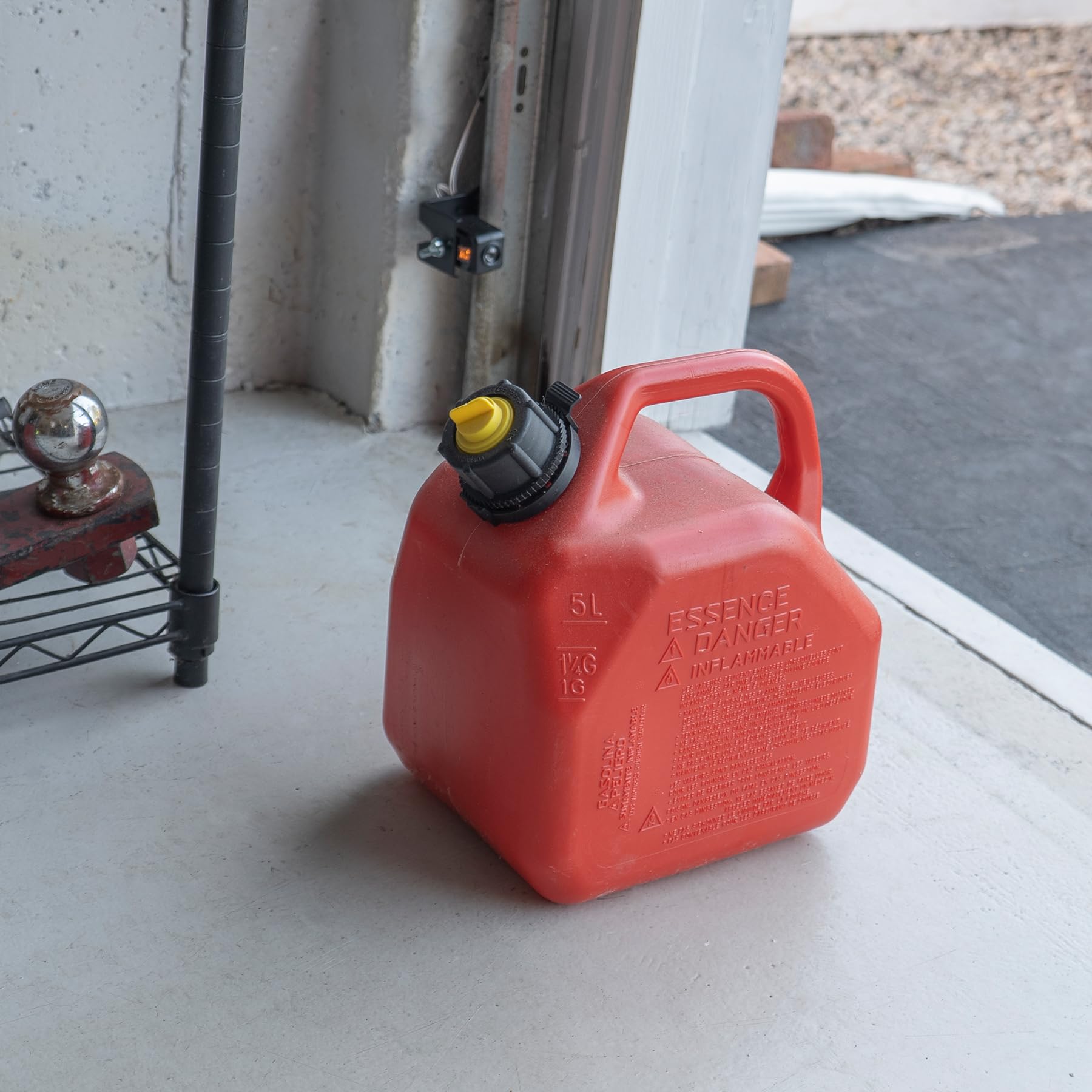 CHAMBERLAIN 820CB safety sensor detailed label aids identification