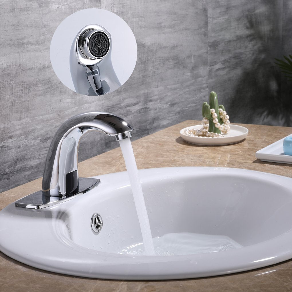 Charmingwater stainless-brass assembly provides durable construction with a modern chrome look