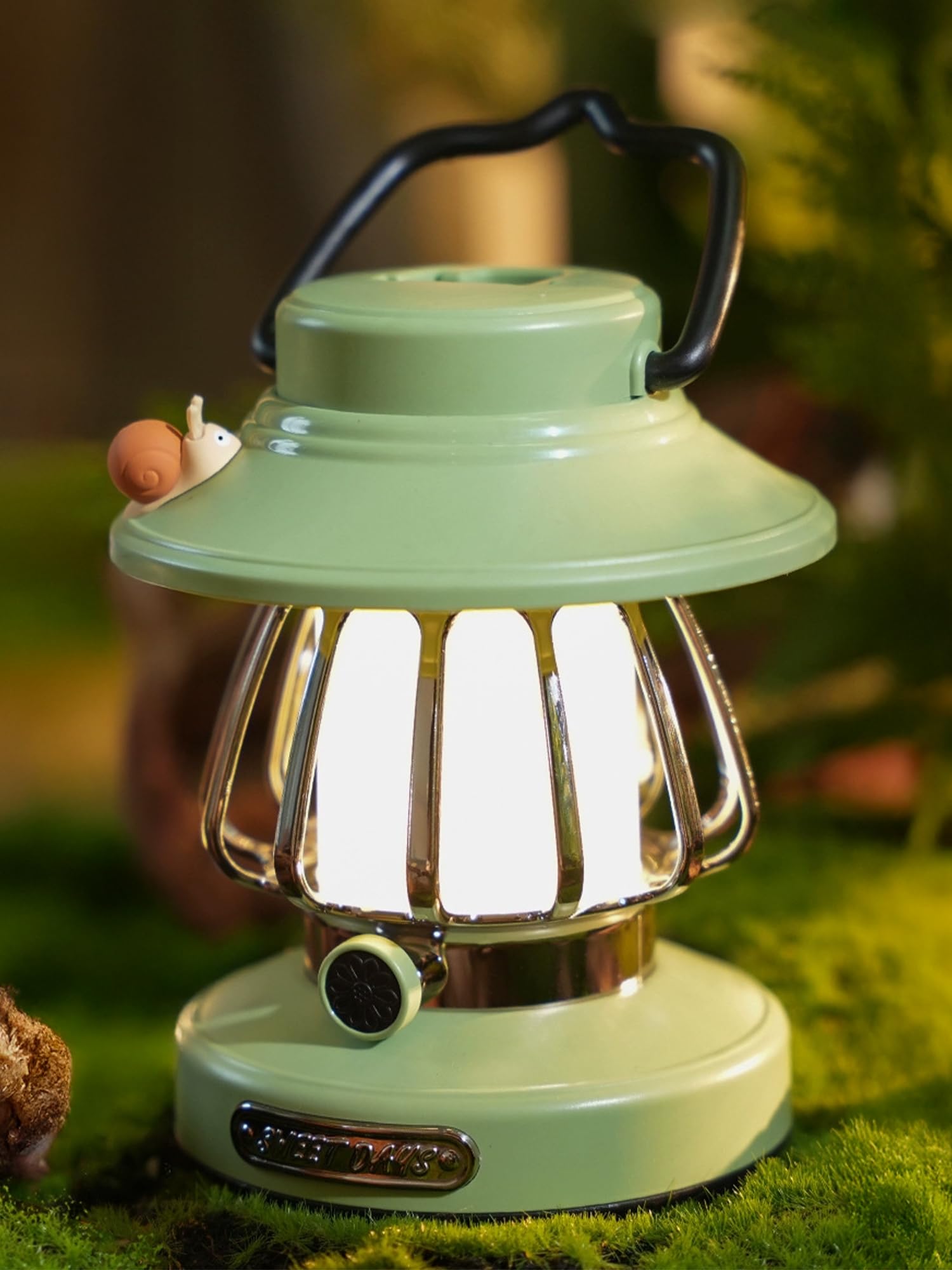 ChicLumen Kids Lantern with 3-color dimmable light for bedtime comfort.