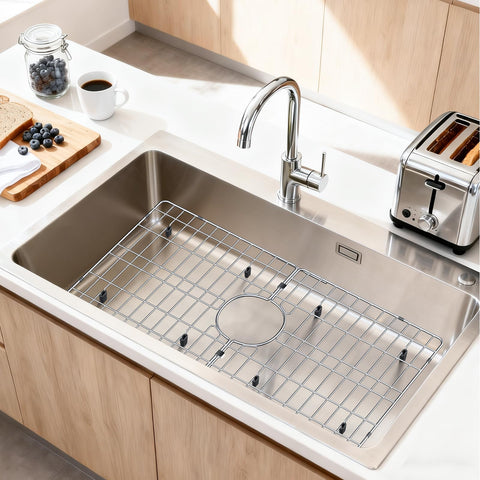 Chilinii 30x16 fit illustrates rectangular shape protecting sink bottom with disposal clearance.
