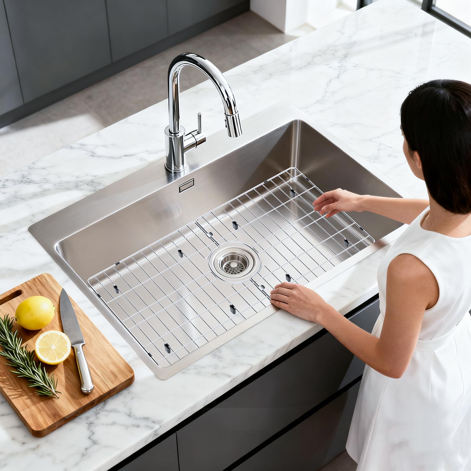 Chilinii tool-free installation highlights quick, tool-less setup on any compatible sink.