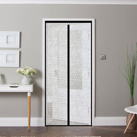 CHIYUNS versatile doorway curtain for kitchens or patios.