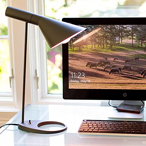 Chromalux neodymium glass bulb reduces yellow tinge for clearer light.