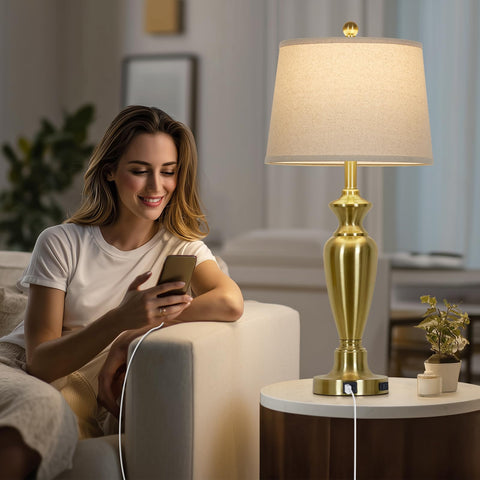 Cinyirong included LED bulbs delivering warm 800 lumens of light.